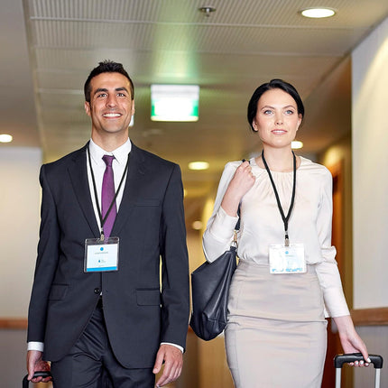 Porta badge da collo 12 pezzi in plastica trasparente con laccio cartellino portabiglietti 90x55 mm con chiusura a pressione - enzoled