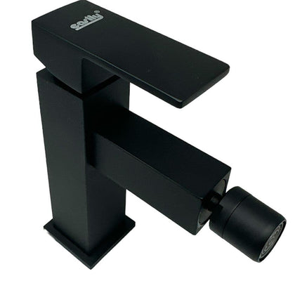 Rubinetto per bagno ultra moderno di forma quadrata miscelatore orientabile per bidet nero opaco modello Firenze - enzoled