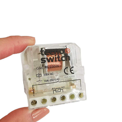 Relè interruttore impulsi elettromeccanico con circuito bobina separata 1 contatto 1no 230V 10A - enzoled