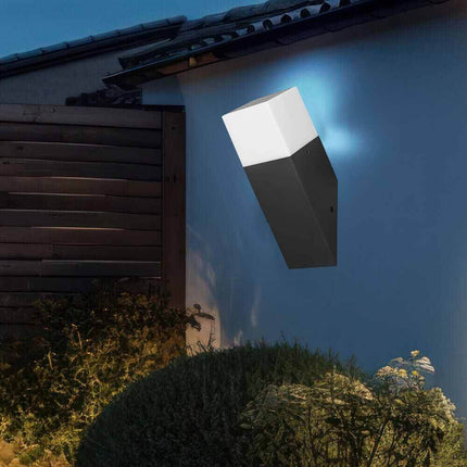 Applique a muro oblique per esterno con attacco E27 in alluminio lampada da parete per balcone terrazzo facciata casa IP44 - enzoled