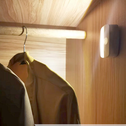 Mini plafoniera a led con sensore crepuscolare di movimento luce notturna ricaricabile usb - enzoled