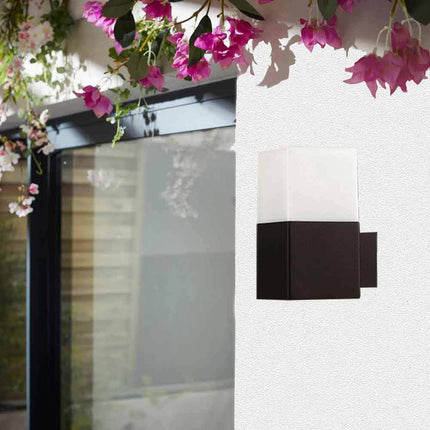 Applique a muro per esterno lampada da parete in alluminio attacco E27 per facciata terrazzo balcone IP44 - enzoled