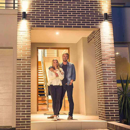 Applique a parete doppia emissione luminosa per esterno balcone terrazzo ip65UP & DOWN 2 portalampada gu10 - enzoled