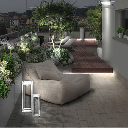 Applique da parete per esterno 21 watt tecnologia cct 3 tonalità di luce lampada da muro inclinabile a led IP65 - enzoled