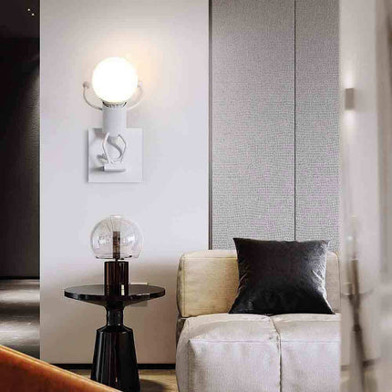 Applique da parete decorativo a forma di omino lampada da muro in metallo attacco E27 arredo casa - enzoled