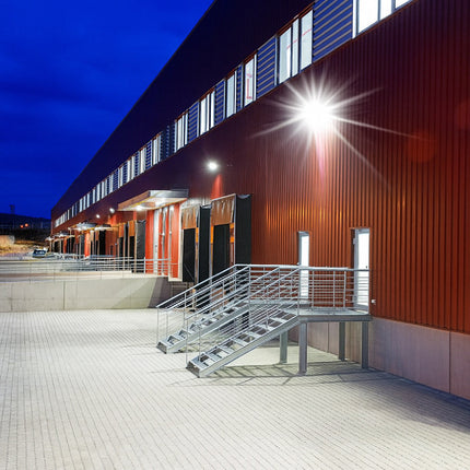 Faro 114 led 100 watt con sensore di passaggio luce bianca 6500k IP67