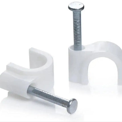 100 Fermacavo Ø6mm Bianchi con Chiodino – Clip Fissacavo per Cavi Elettrici a Muro enzoled