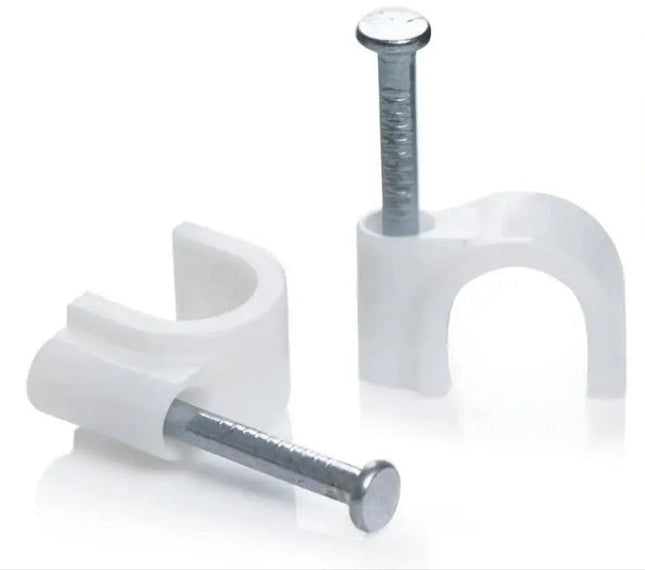 100 Fermacavo Ø6mm Bianchi con Chiodino – Clip Fissacavo per Cavi Elettrici a Muro enzoled