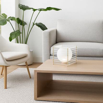 Lampada lume con sfera opalina e struttura trasparente finitura oro G9