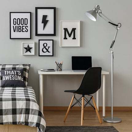 Lampada piantana con braccio orientabile luce da lettura attacco E27