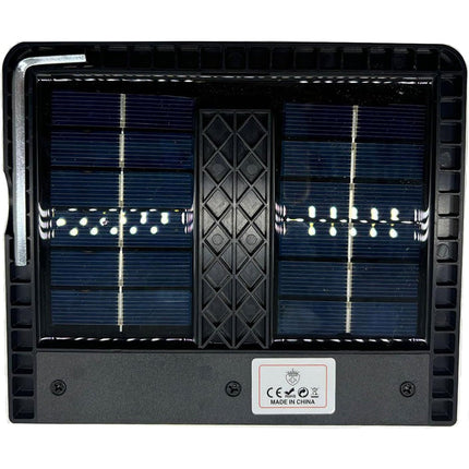 Faro solare a 6 celle 150 led faretto con pannello solare sensore crepuscolare e movimento a luce fredda 6500k IP67 - enzoled