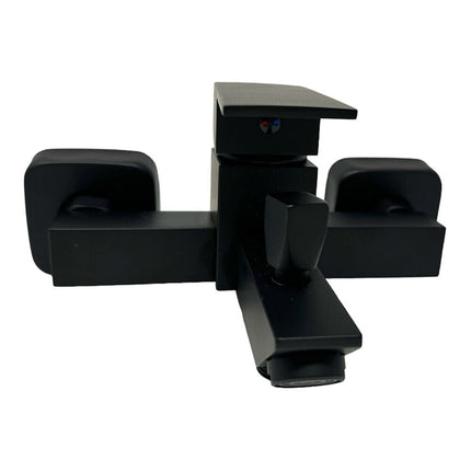 Rubinetto per bagno ultra moderno di forma quadrata miscelatore orientabile per vasca da bagno nero opaco modello Firenze - enzoled