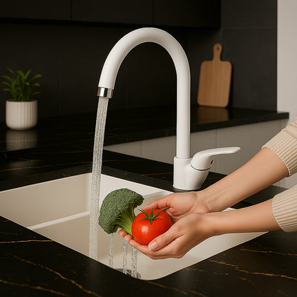 Rubinetto da cucina miscelatore per lavello colore bianco opaco enzoled