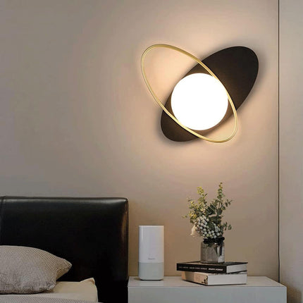 Applique a parete in stile contemporaneo con attacco G9 di colore nero e oro con sfera in vetro - enzoled
