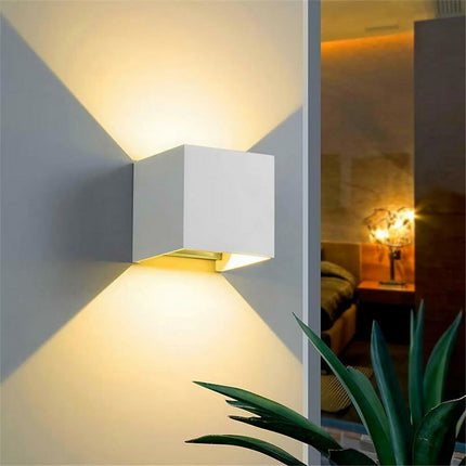 Applique da parete LED COB 12 watt bianco per esterno impermeabile IP55 luce fredda calda naturale 6000k 3000k 4000k lampada doppia emissione luminosa UP & DOWN - enzoled