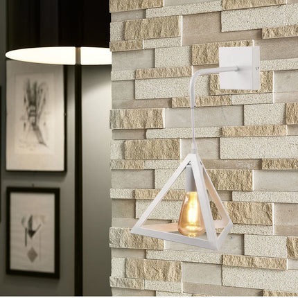 Applique da parete pendente a forma di triangolo 3D stile minimal con portalampada E27 - enzoled