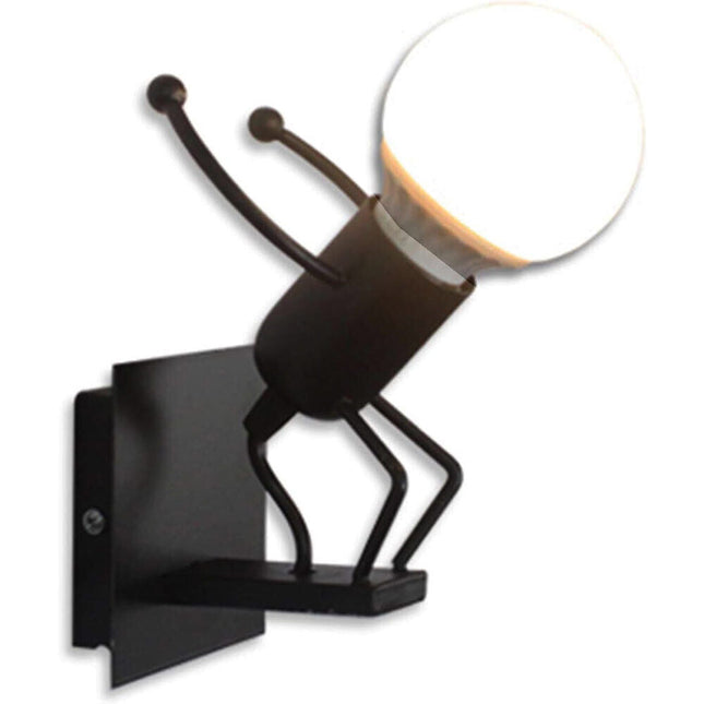 Applique da parete decorativo a forma di omino lampada da muro in metallo attacco E27 arredo casa - enzoled