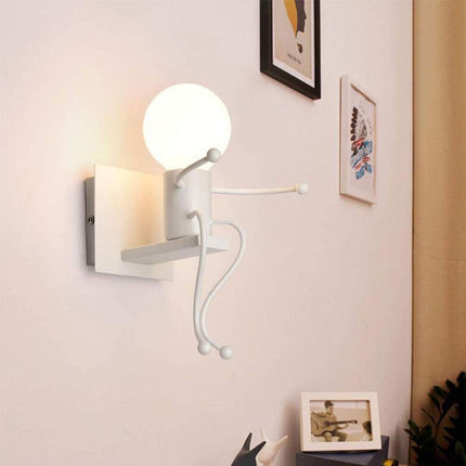 Applique da parete decorativo a forma di omino lampada da muro in metallo attacco E27 arredo casa - enzoled