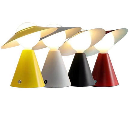 Lampada da tavolo decorativa con paralume a cappello orientabile stile contemporaneo lume da comodino E27 - enzoled