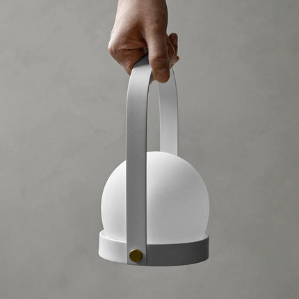 Lampada a led da tavolo ricaricabile portatile lume da comodino tre colorazione di luce calda fredda e naturale - enzoled