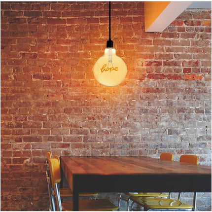 Lampadina ambrata con led a filamento che crea la scritta hope 4 watt E27 lampada decorativa stile vintage luce calda 2500k - enzoled